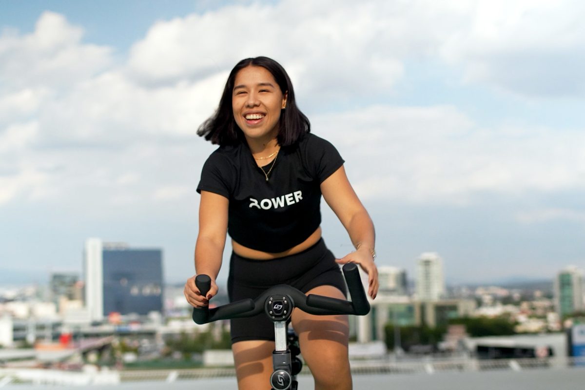 The Clap.00_01_45_12.Imagen fija013